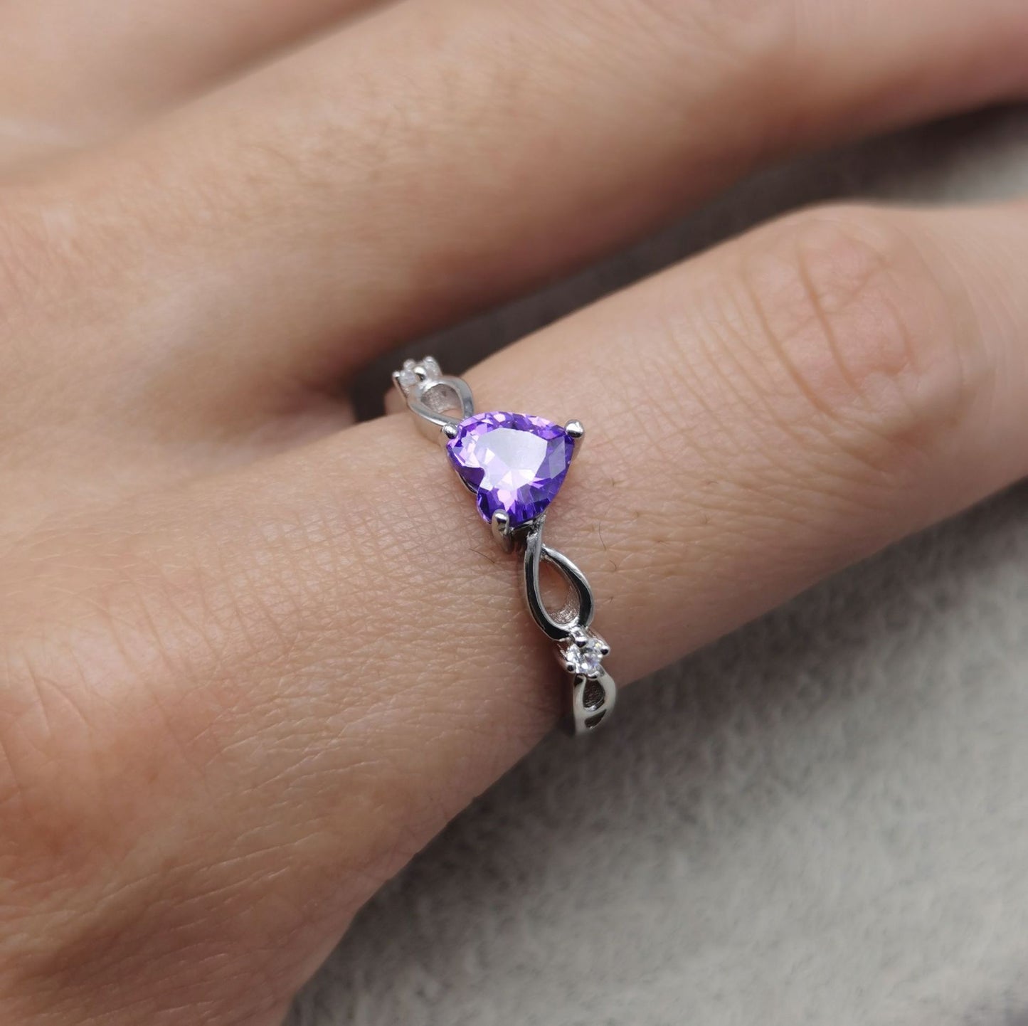 S925 Sterling Silver Natural Amethyst Heart Ring Fashion Simple Ladies Gemstone Ring